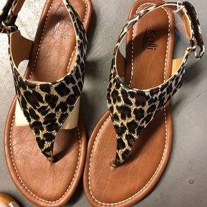 Cheetah print sandals !